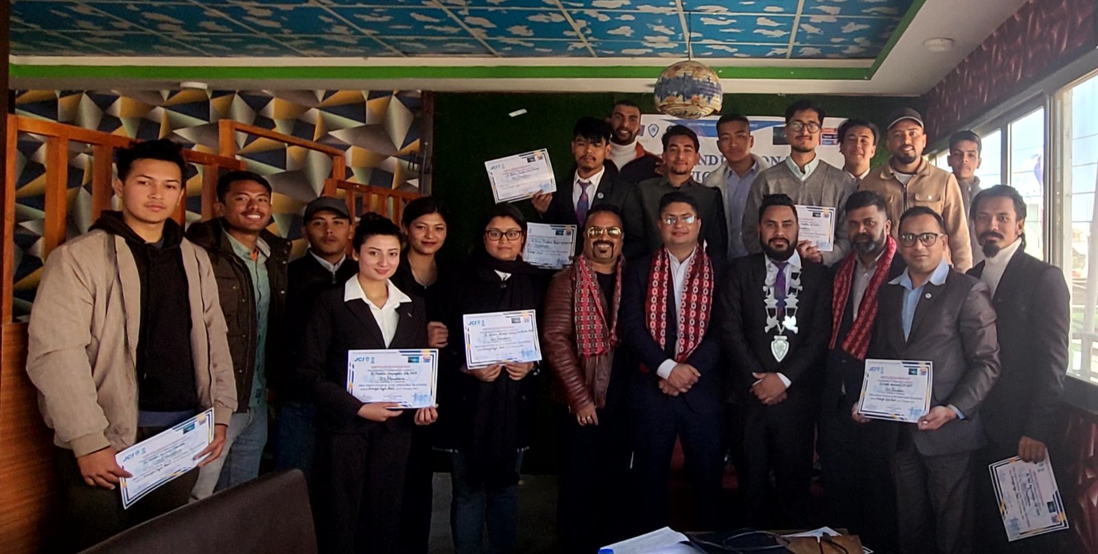 मनोहरा जेसिजद्वारा शाखा तालिम सम्पन्न, तालिम ब्यक्तित्व निर्माणका लागि बुटी हो – सिनेटर ओझा