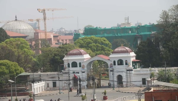      सुनसान सिंहदरबार   