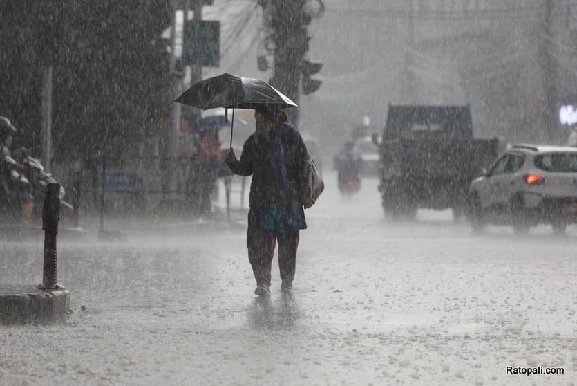      आजको मौसम पूर्वानुमानः कोशी, बागमती र गण्डकी प्रदेशमा चट्याङसहित हल्का वर्षाको सम्भावना   