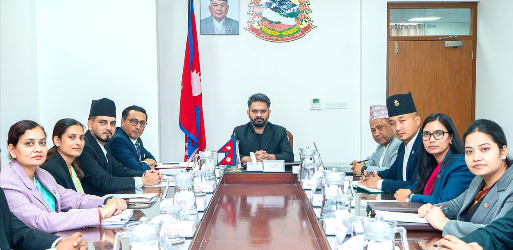      मन्त्रिपरिषद् बैठक : सर्वोच्च अदालतका पूर्वन्यायाधीश भण्डारीको संयोजकत्वमा सम्पत्ति छानबिन आयोग गठन   