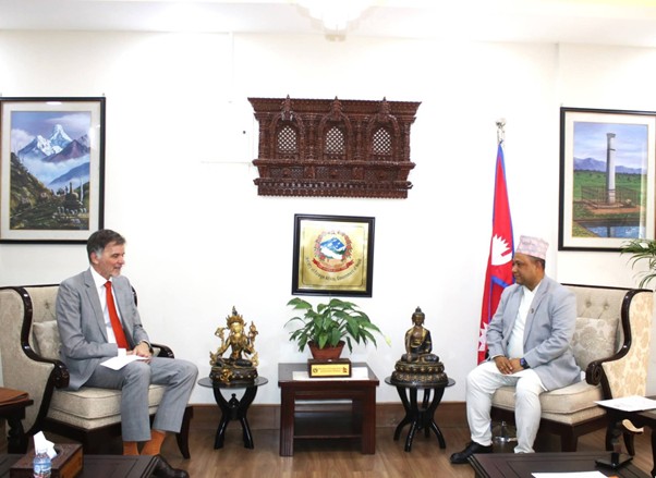      परराष्ट्र मन्त्री खनालसँग जर्मनीका राजदूतको भेट   