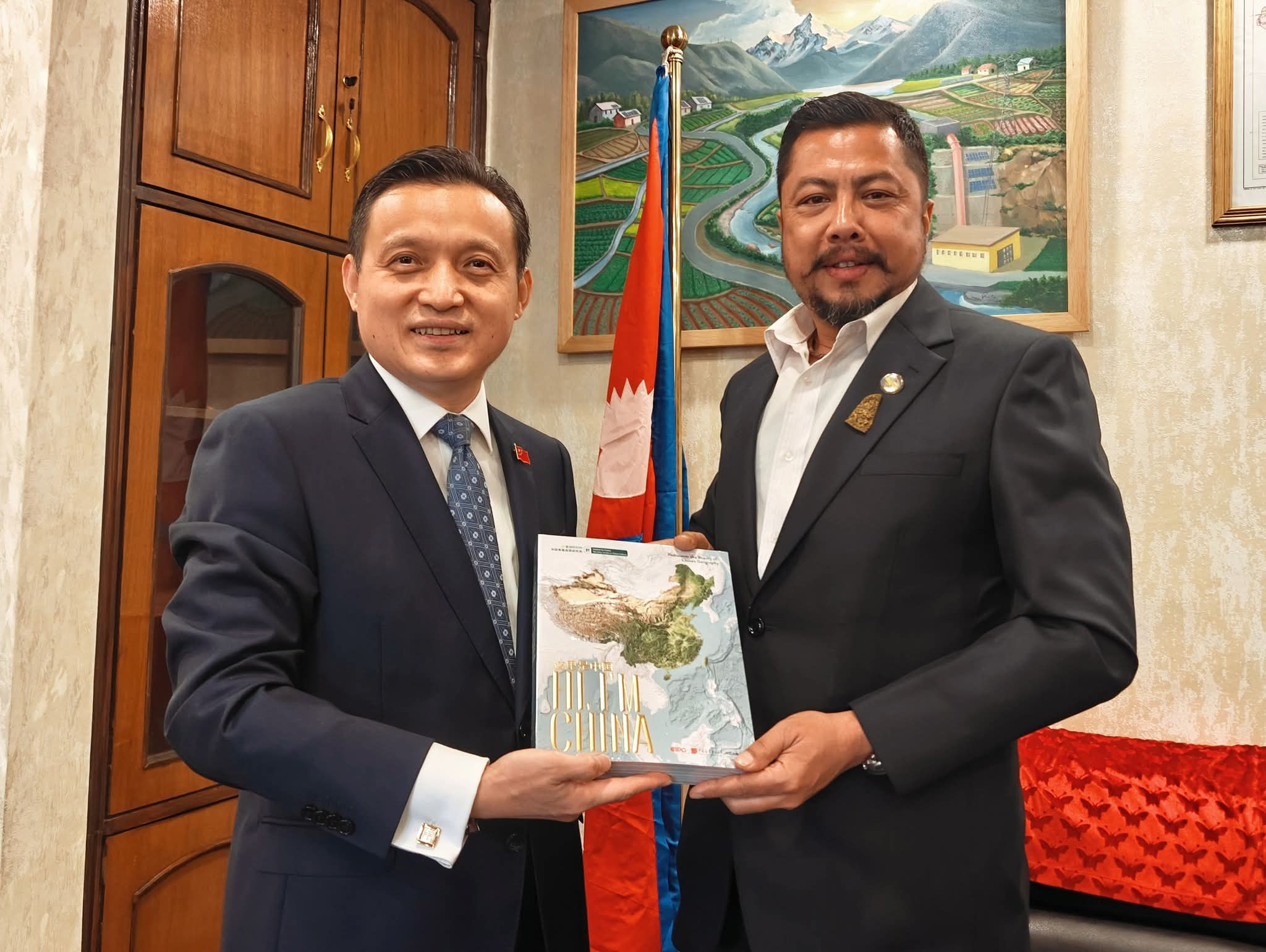      चीन र भारतका राजदूतसँग ऊर्जा सहकार्यबारे छलफल, क्षेत्रीय ऊर्जा चुनौती समाधानमा जोड   