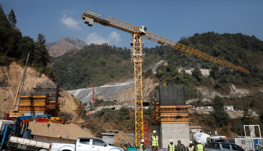      निर्धारित समयभन्दा अघि सर्रे खोलाको पुल सम्पन्न हुने   