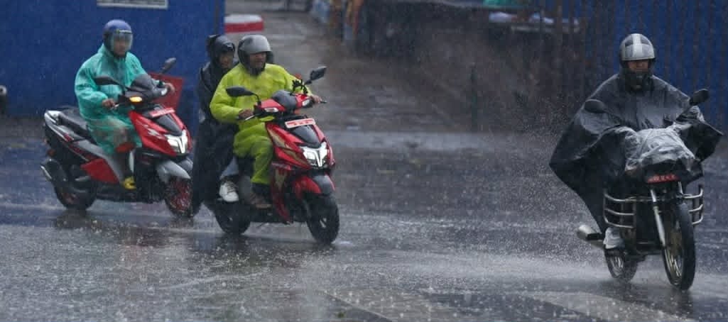     आजको मौसमः मेघगर्जन र चट्याङसहित मध्यमसम्मको वर्षा र हिमपातको सम्भावना   