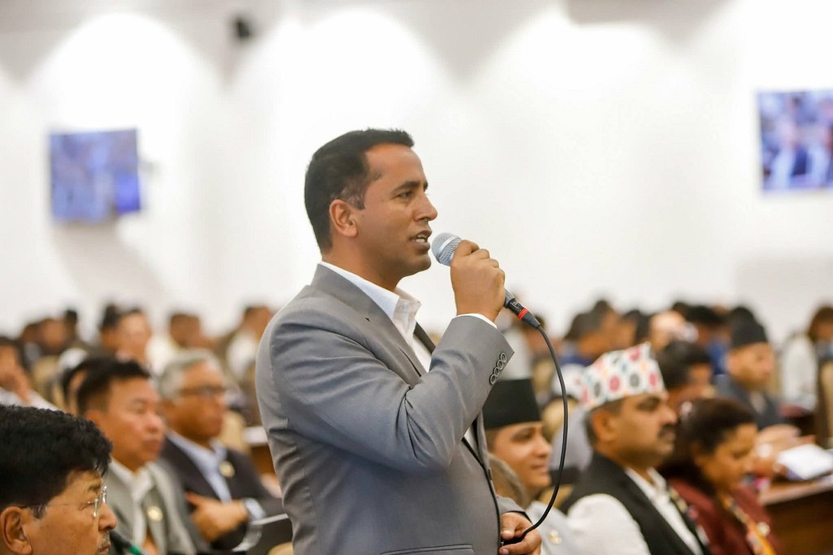     प्रतिनिधिसभा बैठकः मन्त्रालयका विभिन्न शीर्षकमाथि छलफल जारी   