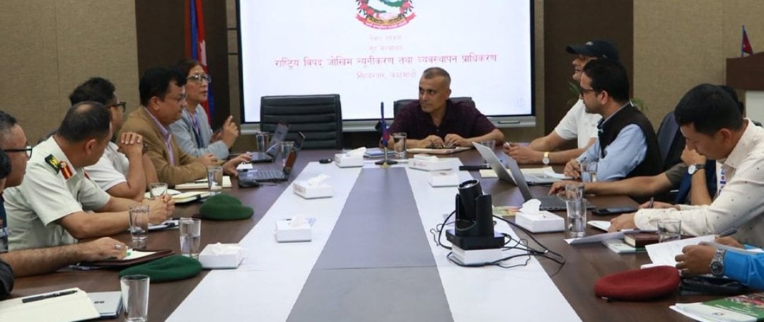     भारी वर्षाको पूर्वानुमानपछि काठमाडौँ प्रशासनद्वारा यात्रा सचेतना जारी   