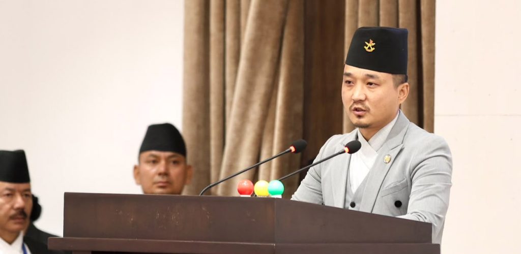     नेपालीको जीवन रक्षाका लागि भारत लैजाने तयारी थियो : गृहमन्त्री गुरुङ   