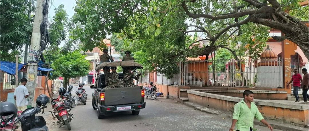     धनुषामा कर्फ्युः हटाइएर निषेधाज्ञा जारी   