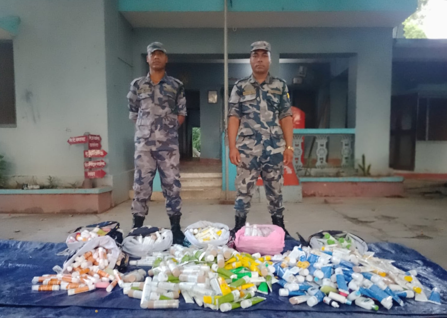     सीमा क्षेत्रबाट अवैध सामान तथा लागुऔषध बरामद   
