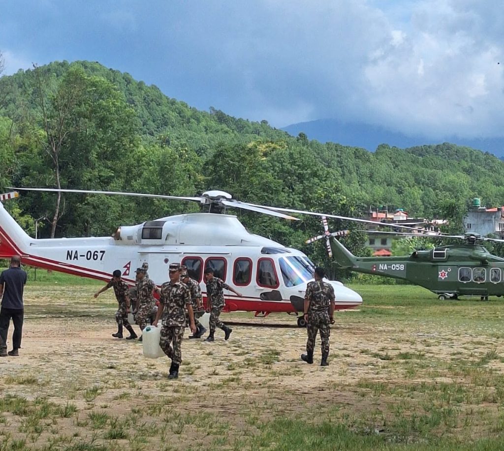     रसुवाको बाढीः उद्धार गरी ल्याएका १३ जनाको काठमाडौँमा उपचार हुँदै   
