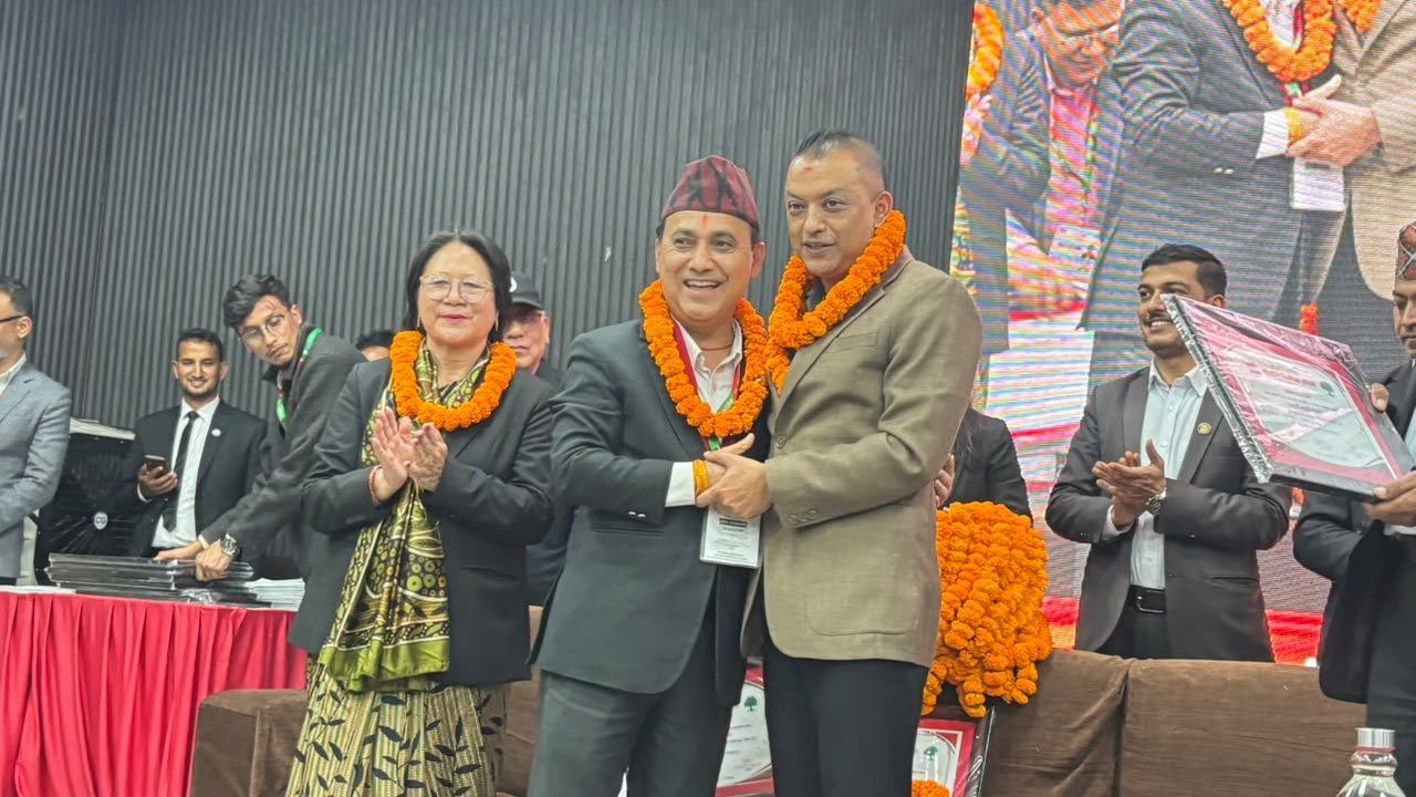     कांग्रेसका साथै देशलाई बलियो बनाउनु छः वरिष्ठ उपसभापति शर्मा   