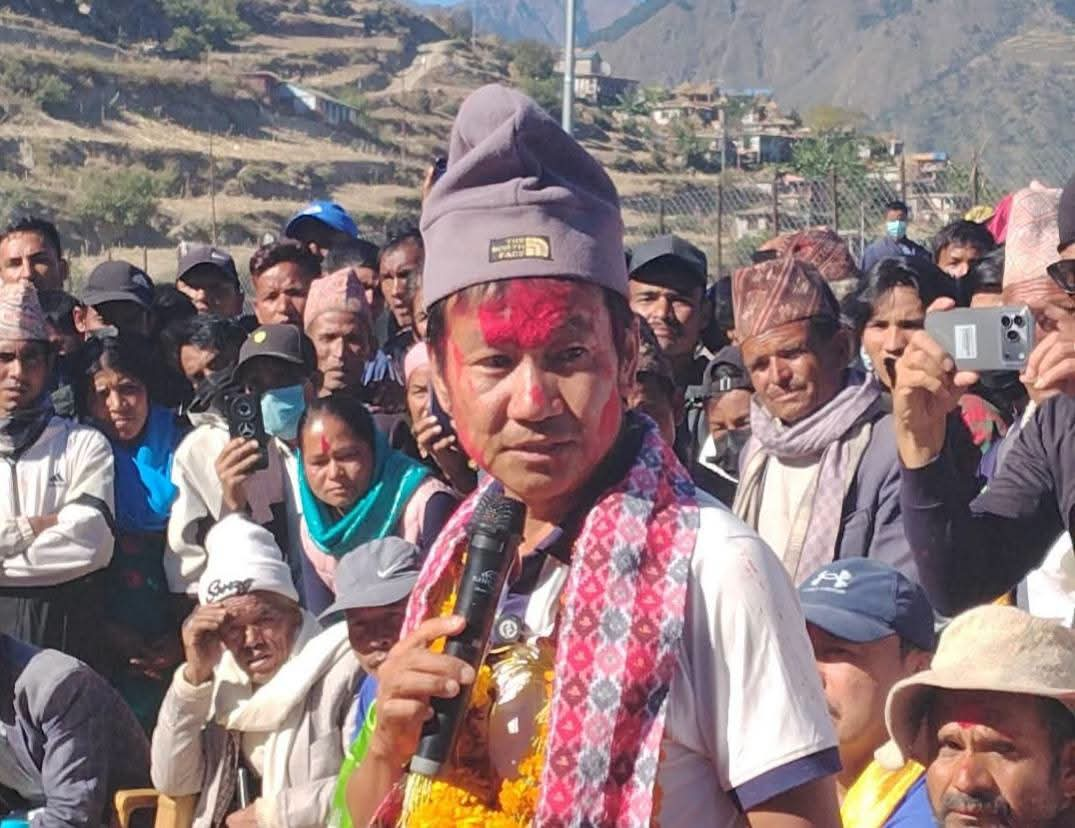     श्रम संस्कृति पार्टीका अध्यक्ष साम्पाङ हुम्लामा   