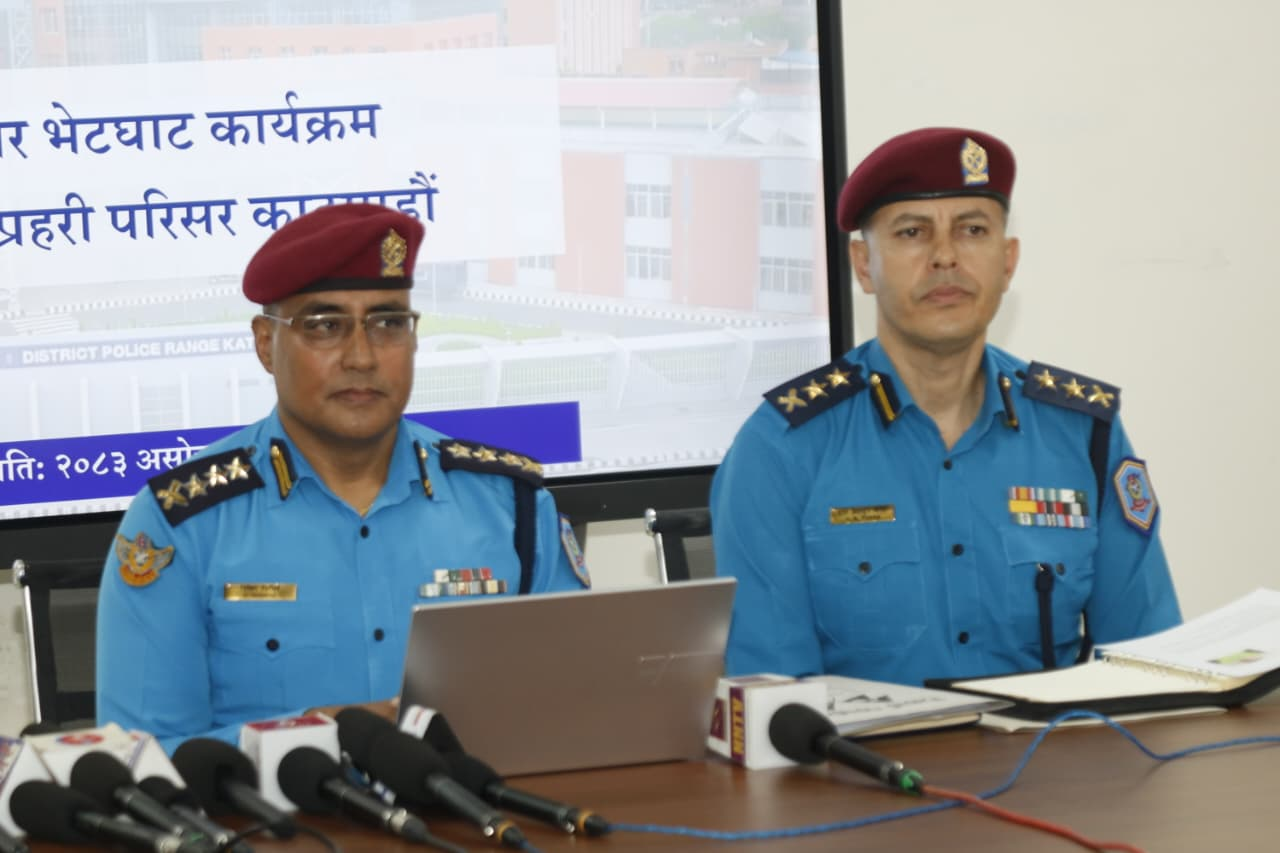     चाडपर्व लक्षित सुरक्षाः सादा पोसाकका प्रहरीदेखि तालिमप्राप्त कुकुरसम्म परिचालन   