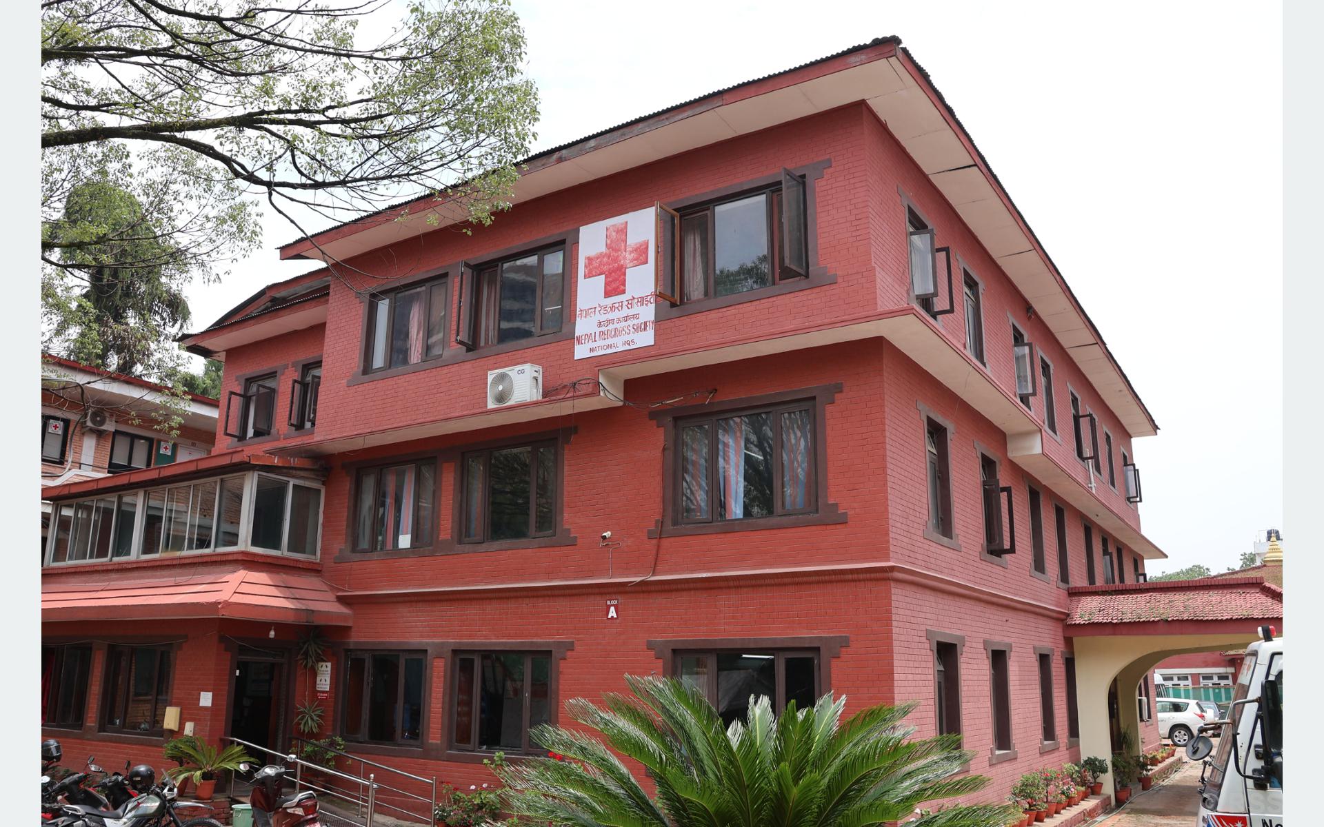     ‘ब्लड बैक’मा रगतको मौज्दात सकियो, रक्तदान गरौँ : नेपाल रेडक्रस   